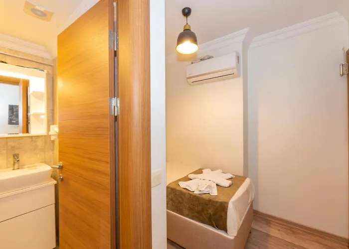 Bazaar Old 酒店 3*