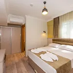 Otel Bazaar Old 3*