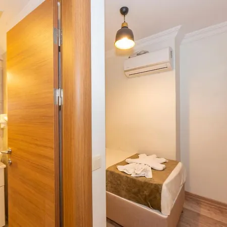 Bazaar Old Szálloda 3*
