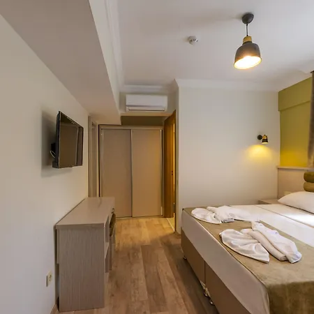 Bazaar Old Hotel